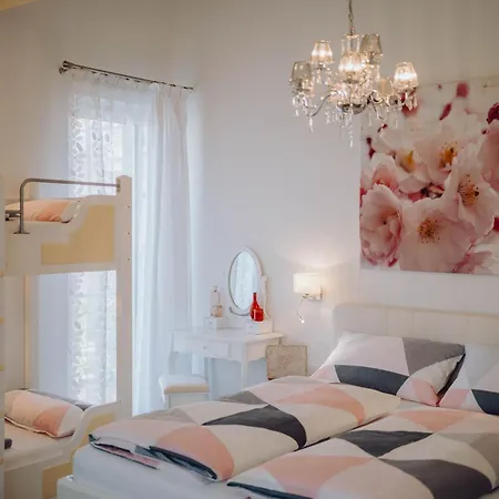 Sterntaler בית הארחה 3*